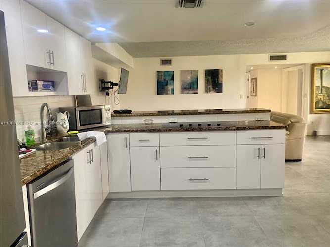 20618 NE 6th Ct Miami, FL 33179