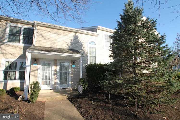 26010 Beacon Hill Dr Holland, PA 18966 | MLS PABU2040268 Photo 1