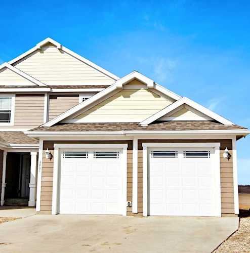 3401 15th St NW Minot, ND 58703 | MLS 222160 Photo 1