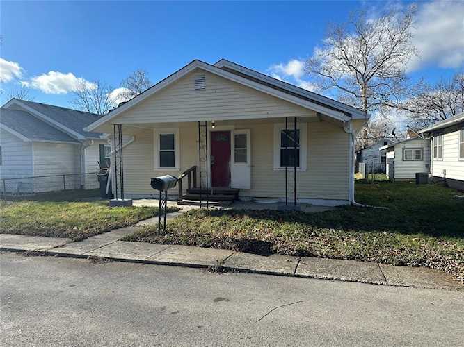 4630 N Longworth Ave Lawrence, IN 46226 | MLS 21876735 Photo 1