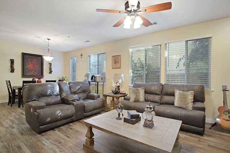 14627 Avon Avenue Lathrop, CA 95330