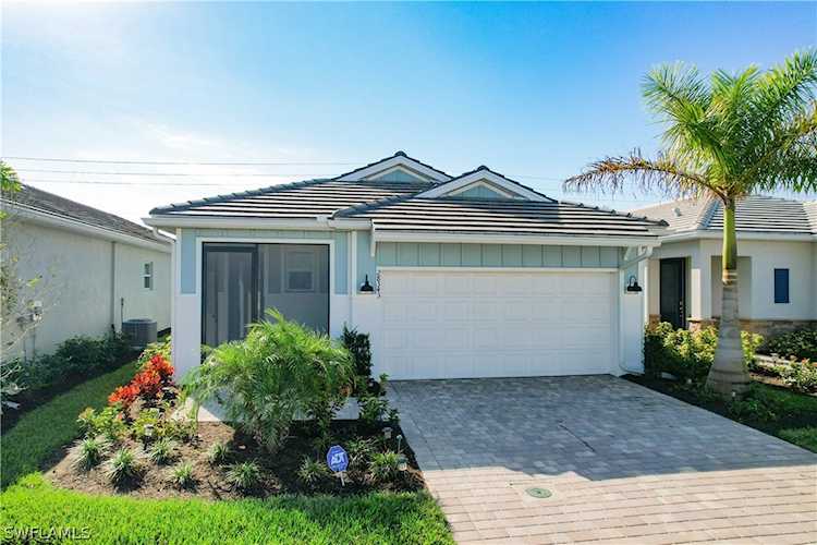 28343 Captiva Shell Loop Bonita Springs, FL 34135