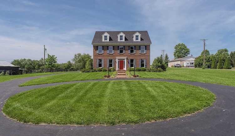 800 Clintonville Rd Paris, KY 40361