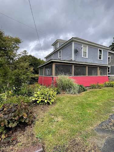 102 Lafayette St Bennington 05201 VT | home for sale $187,500 4930944 Photo 1