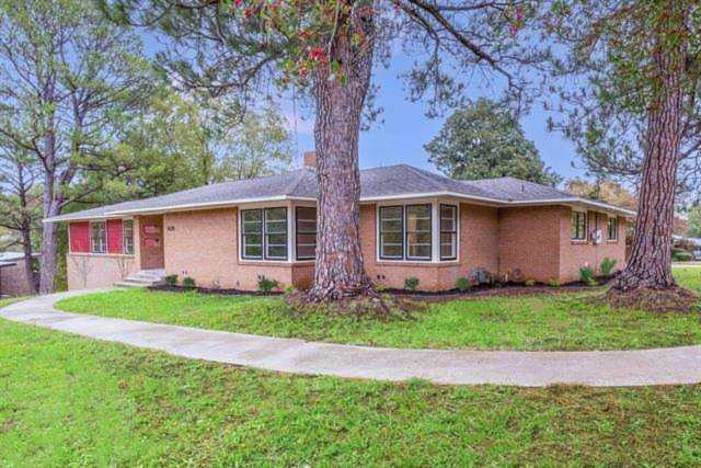 1430 W Hull Street Denison, TX 75020