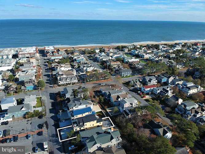 210 Hollywood St Bethany Beach, DE 19930