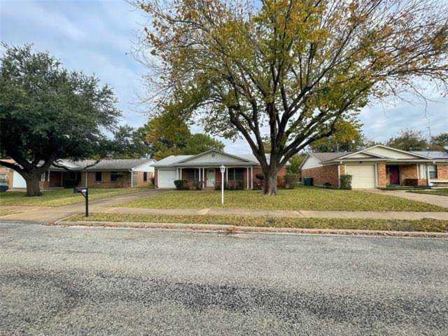 1811 W Hunt Street Sherman, TX 75092