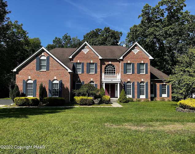 255 Rising Meadow Way East Stroudsburg, PA 18302