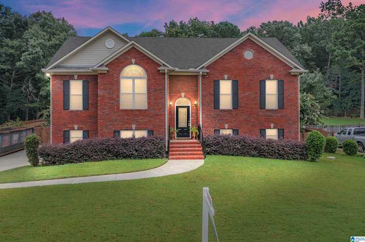 121 Oaklyn Hills Drive Chelsea, AL 35043