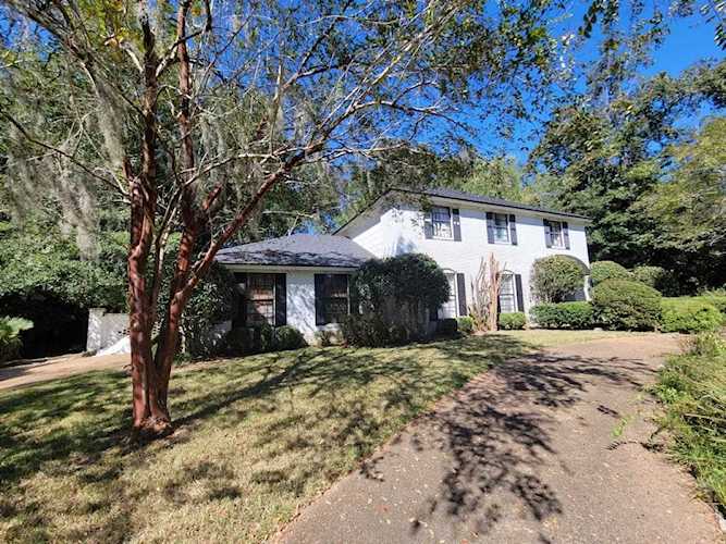 3042 Fermanagh Dr Tallahassee, FL 32309