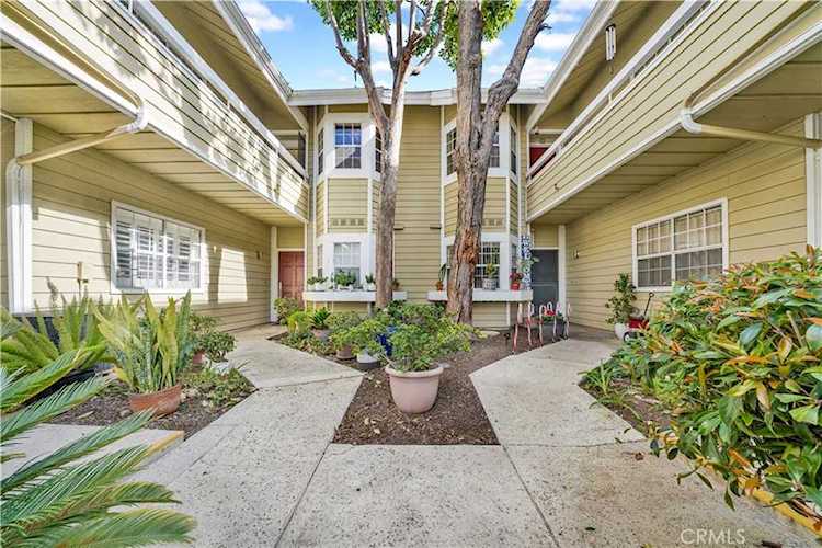 3670 S Bear St #D Santa Ana, CA 92704