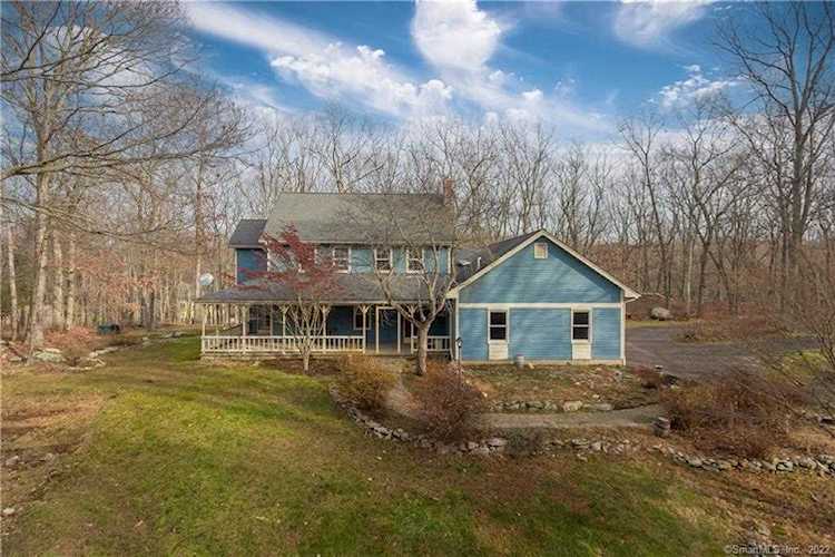 24 Genesee Lane Madison, CT 06443