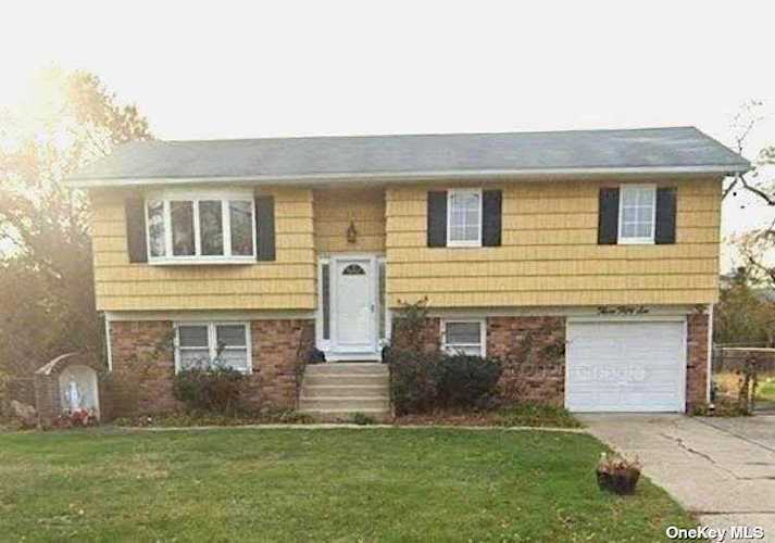 356 Livingston Avenue Babylon, NY 11702