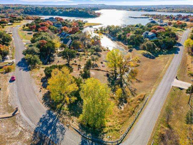 712 Goldeneye Drive Granbury, TX 76049