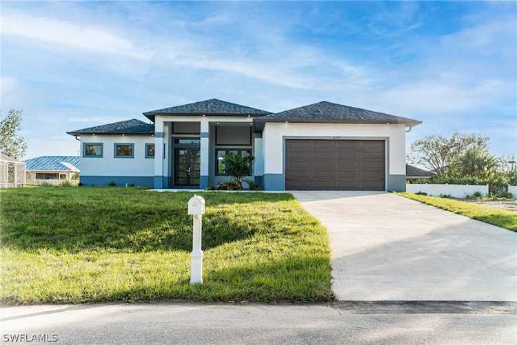 2224 NE 26th Terrace Cape Coral, FL 33909 | MLS 222003953 Photo 1