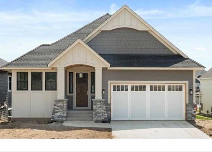 360 Laurel Curve Golden Valley, MN 55426