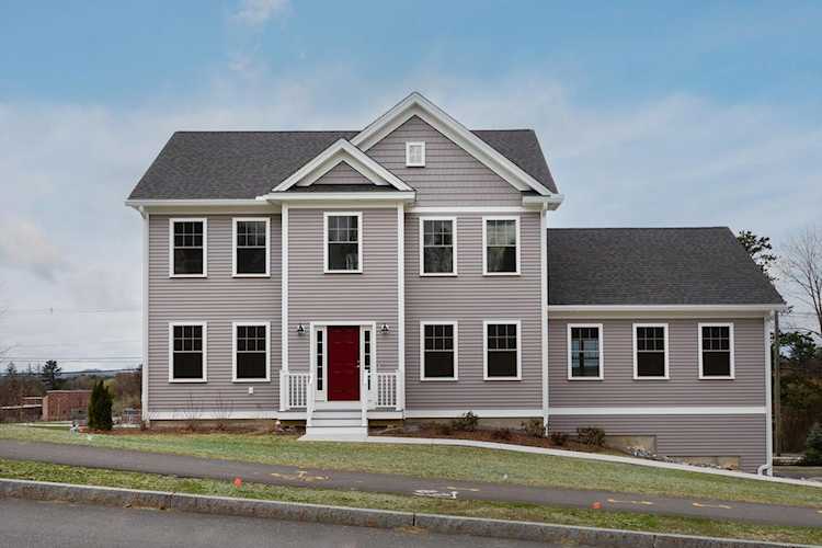 27 Scenic Dr #2 Manchester, NH 03104