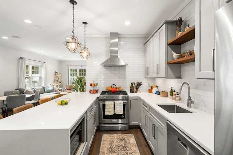 361 Maverick #1 Boston, MA East Boston's Jeffries Point 02128 | Town Property Group Photo 1