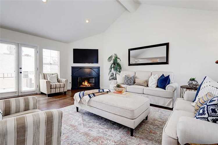 849 15th St Hermosa Beach, CA 90254