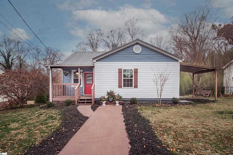 103 Arlington Ave Easley, SC 29640