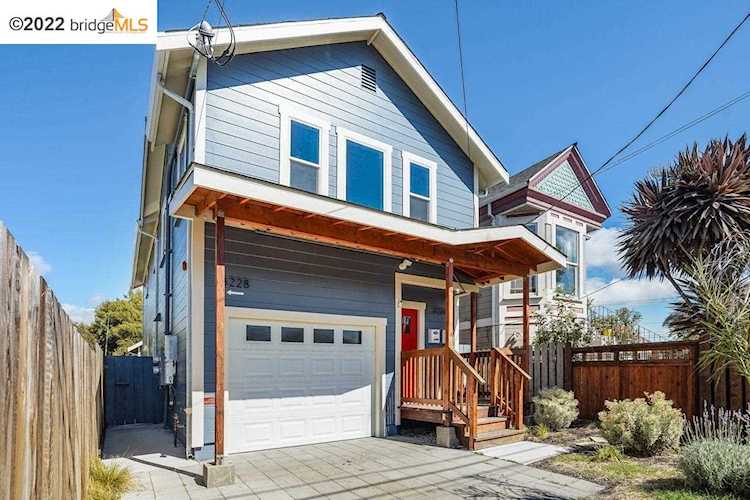 3226 Chestnut St Oakland, CA 94608