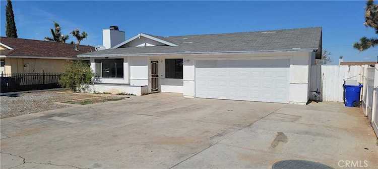 10916 Maya St Adelanto, CA 92301