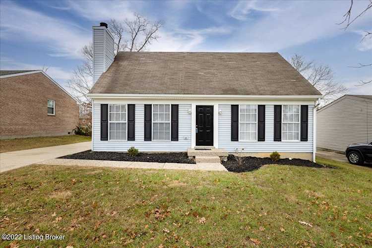 1604 Acosta Ct La Grange, KY 40031