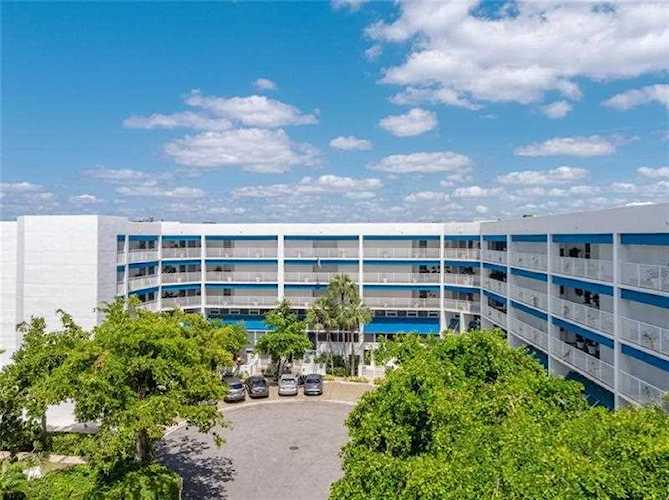 3100 NE 47th Ct #13 Fort Lauderdale, FL 33308