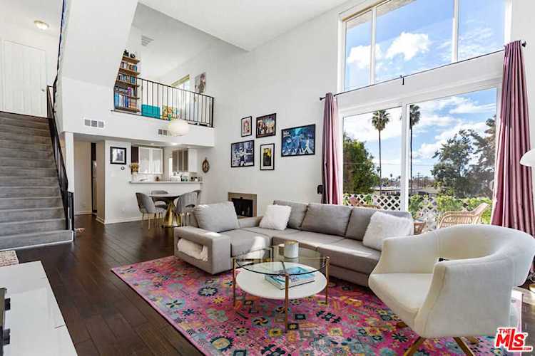 815 N Las Palmas Ave #306 Los Angeles, CA 90038