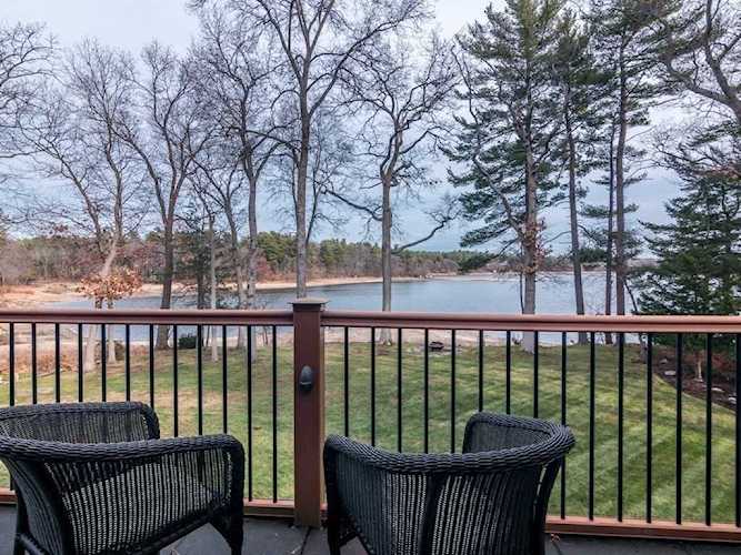 128 Locksley Road Lynnfield, MA 01940 | MLS 73063821 Photo 1