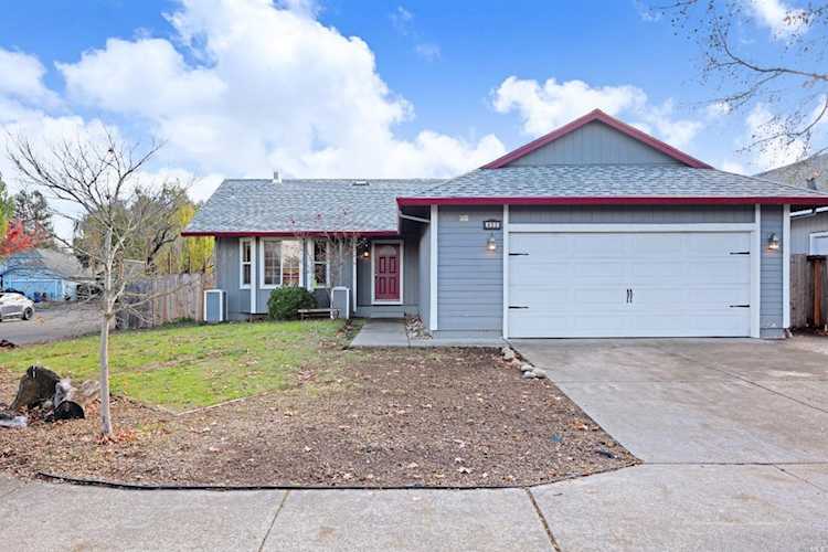 432 Duncan Drive Windsor, CA 95492 | MLS 322103154 Photo 1