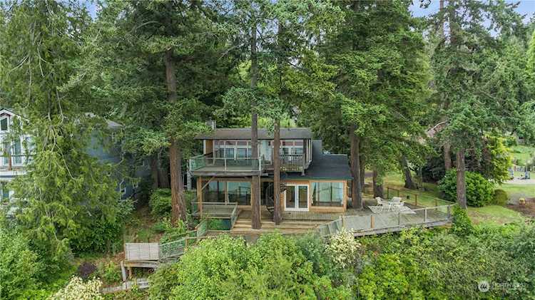 9681 Olympus Beach Rd NE Bainbridge Island, WA 98110