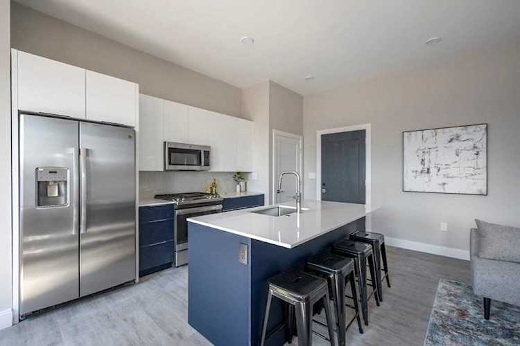 656 Saratoga #211 Boston, MA 02128