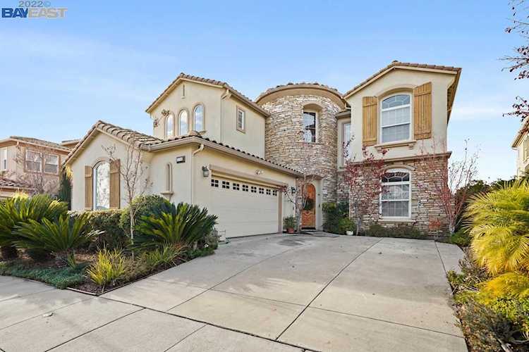 5716 W Cog Hill Terrace Dublin, CA 94568