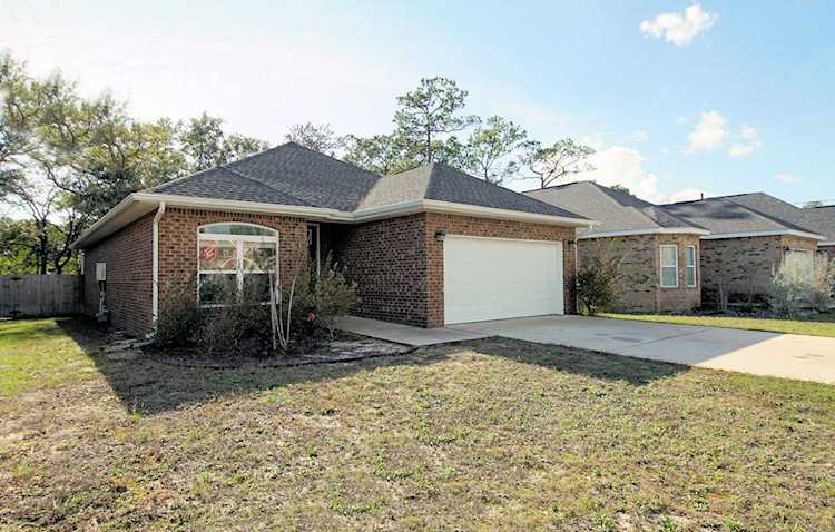 557 Valparaiso Parkway Valparaiso, FL 32580