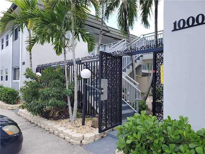 1000 SE 15th St #205 Fort Lauderdale, FL 33316