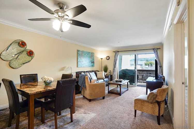 7509 Draper Ave #205 La Jolla, CA 92037