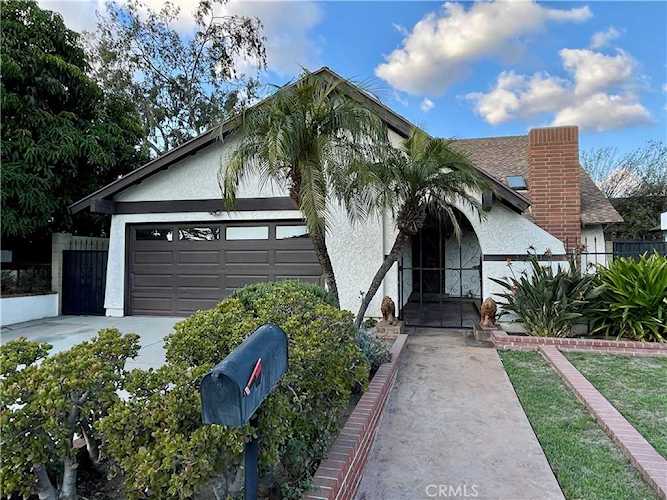 12361 Palm St Cerritos, CA 90703