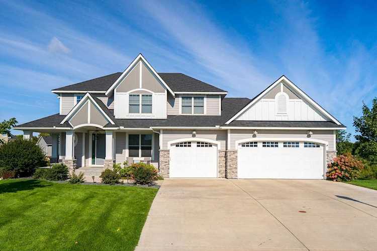 10344 Oregon Court N Brooklyn Park, MN 55445