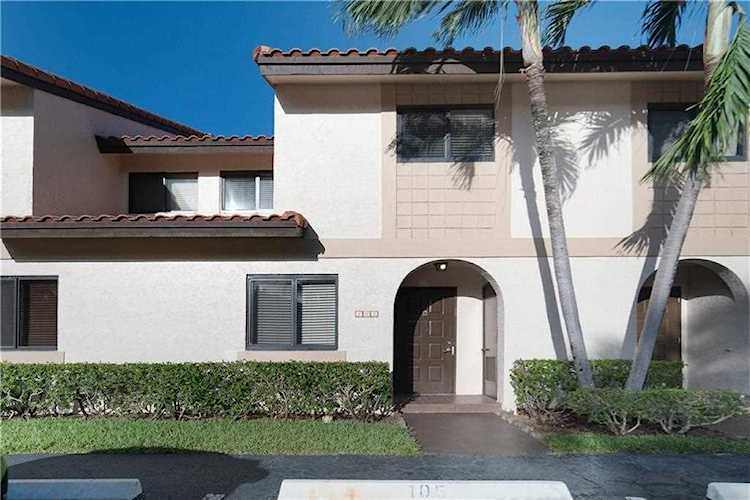 22095 Las Brisas Cir #105 Boca Raton, FL 33433