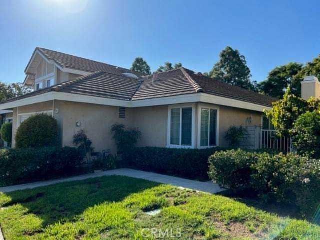 10 Windsong Irvine, CA 92614 | MLS OC22253508 Photo 1