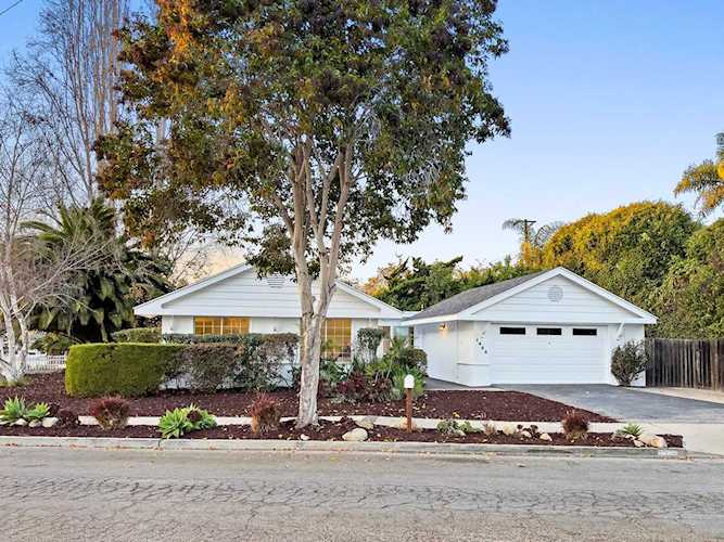 1455 Sterling Ave Carpinteria, CA 93013