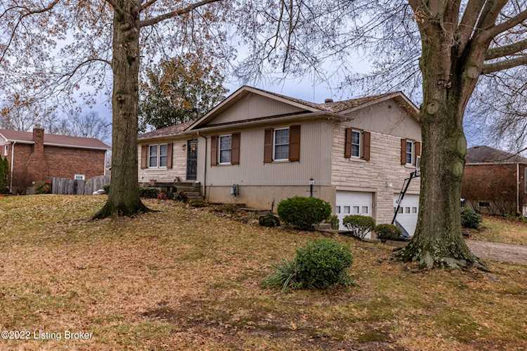7021 Honiasant Rd Louisville, KY 40214 | MLS 1627383 Photo 1