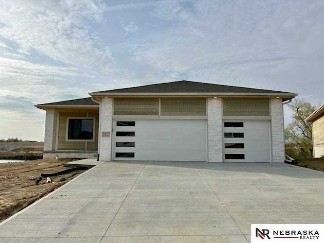 12927 S 44th Ave Bellevue, NE 68123