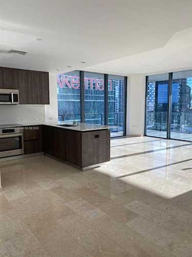 68 SE 6th St #1402 Miami, FL 33131