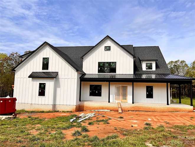 8502 Tirzah Church Rd Waxhaw, NC 28173