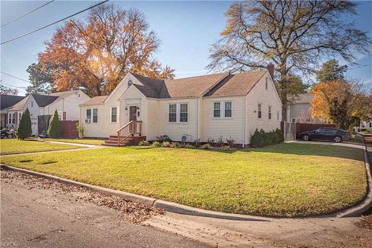 130 Idlewood Ave Portsmouth, VA 23704 | MLS 10466086 Photo 1