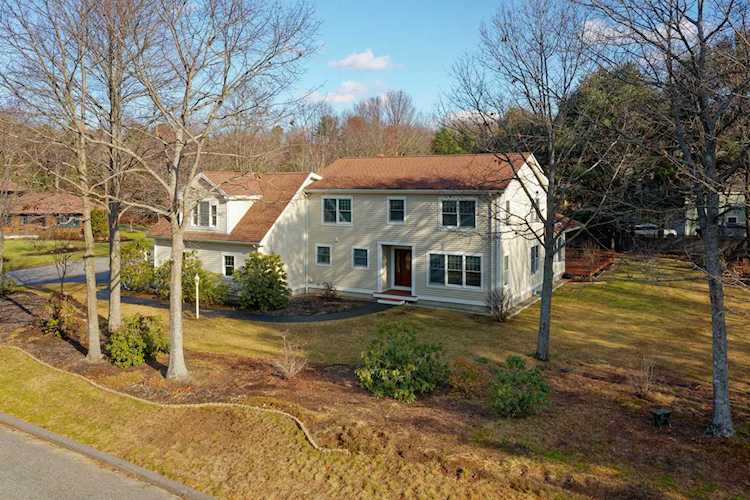 2 Chebeague Ln Brunswick, ME 04011