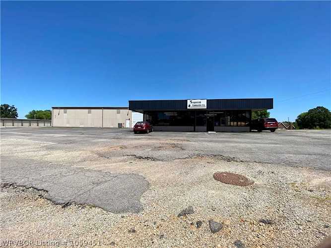 2600 N Wheeler Ave Sallisaw, OK 74955
