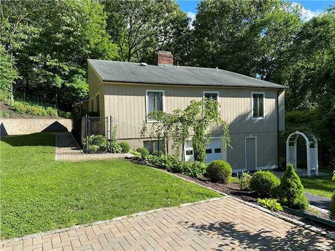 6 Mark Mead Road Cross River, NY 10518 | MLS H6223806 Photo 1